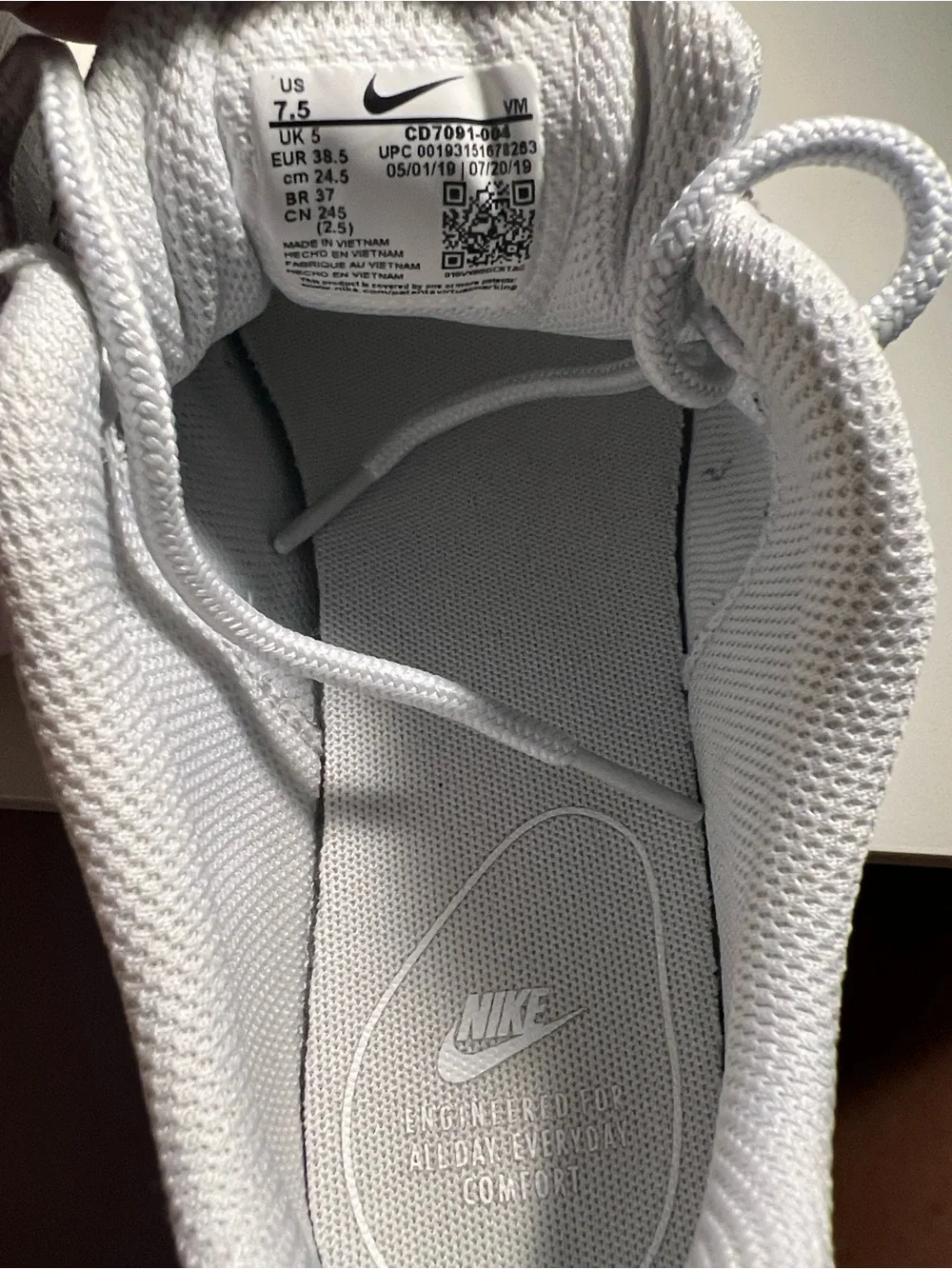 Nike Women’s White Athletic Running Shoe